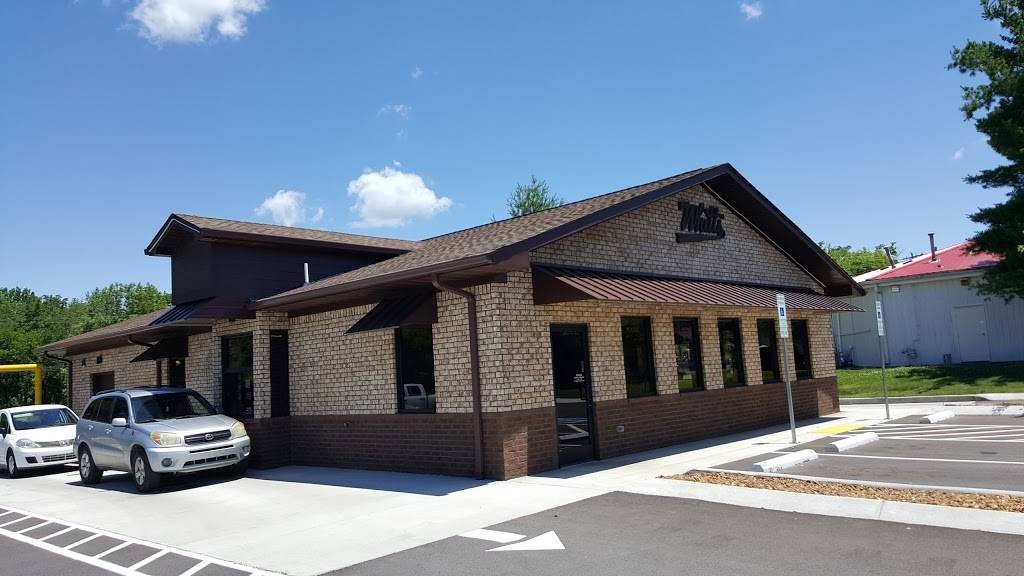 Whitts Barbecue | restaurant | 604 Long Hollow Pike, Gallatin, TN 37066, USA | 6156755109 OR +1 615-675-5109