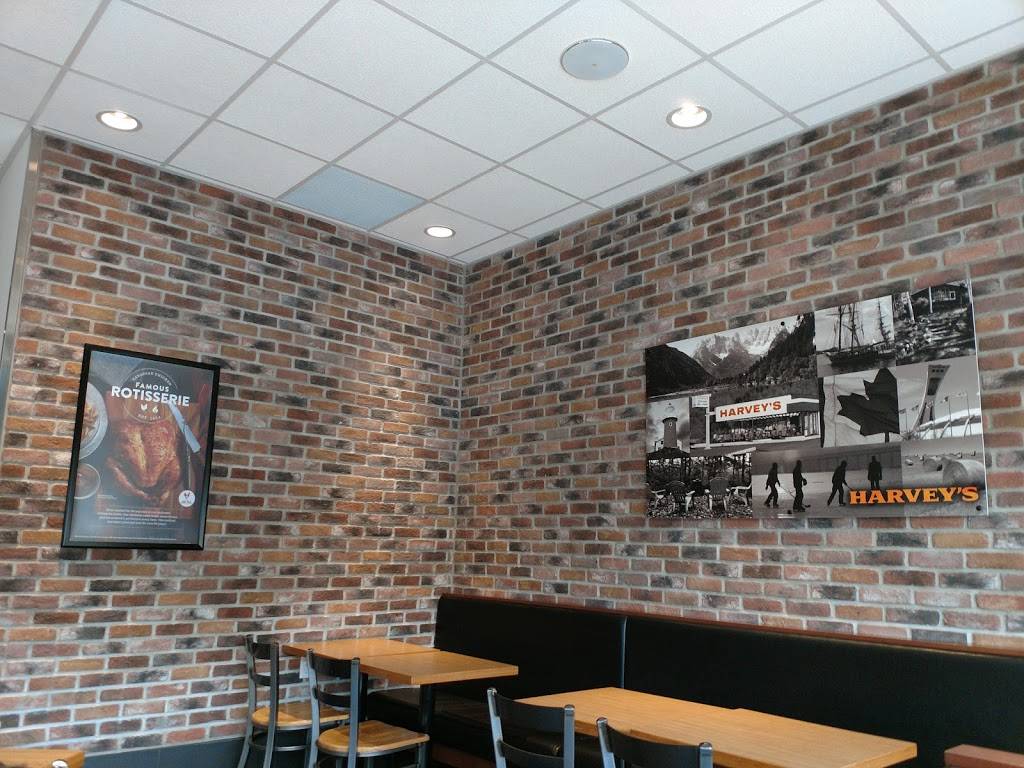 Harveys | restaurant | 315 Arthur St S, Elmira, ON N3B 3L5, Canada | 5196694640 OR +1 519-669-4640