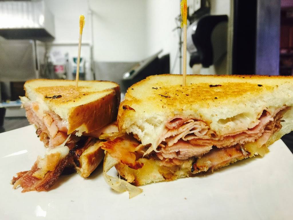 Pappys Place | restaurant | 1643, 1635 US-52, Rochester, MN 55901, USA | 5072584550 OR +1 507-258-4550