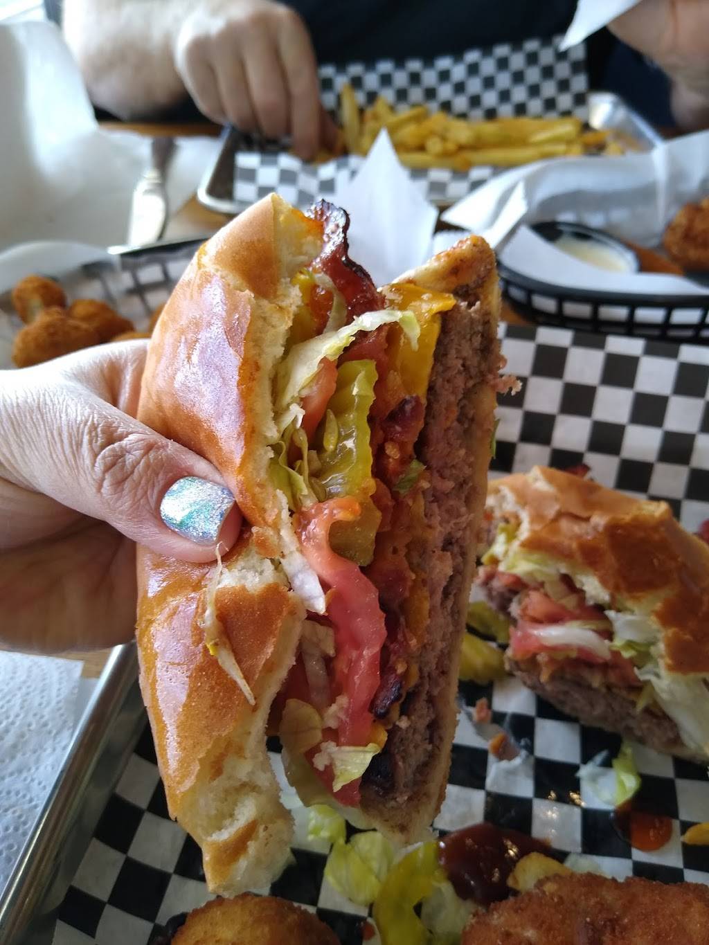 Gardens Bar and Grill | restaurant | 2421 Westport Pkwy #1400, Fort Worth, TX 76177, USA | 6825024117 OR +1 682-502-4117