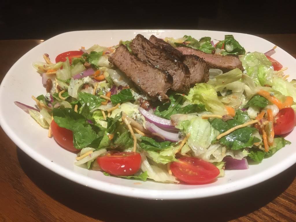 Outback Steakhouse | restaurant | 3690 E Bay Dr, Largo, FL 33771, USA | 7275389499 OR +1 727-538-9499