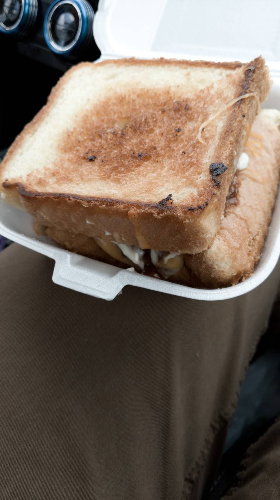 Lolas Lunchbox | restaurant | 396 N Lake St, Phillips, WI 54555, USA | 7156613990 OR +1 715-661-3990