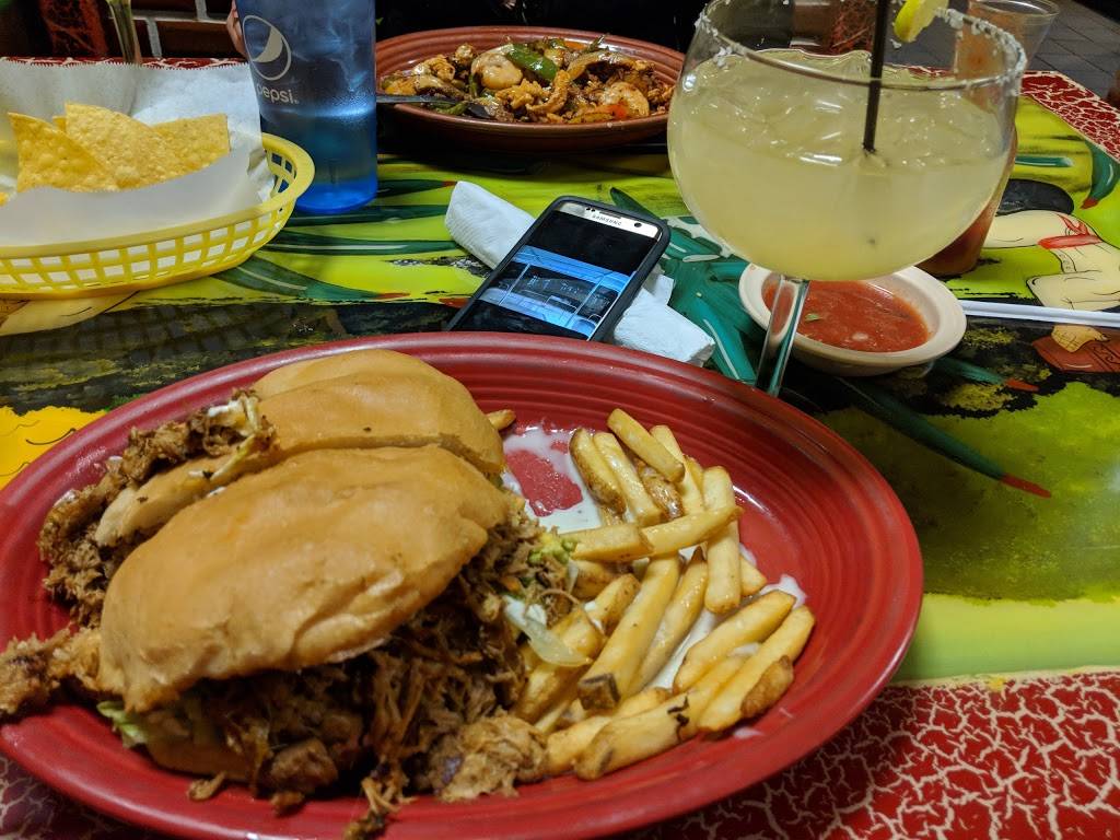 El Tequila | restaurant | 712 Superior St, Antigo, WI 54409, USA | 7156274749 OR +1 715-627-4749