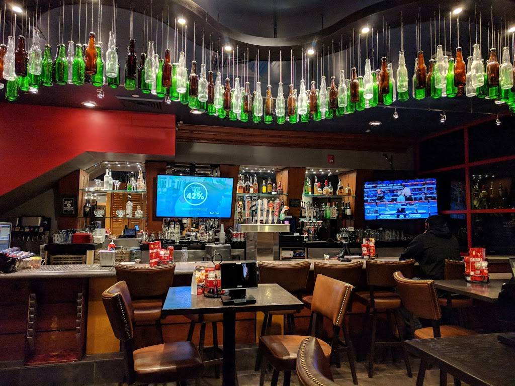 Red Robin Gourmet Burgers and Brews | restaurant | 120J Woodfield Mall, Schaumburg, IL 60173, USA | 8475174476 OR +1 847-517-4476