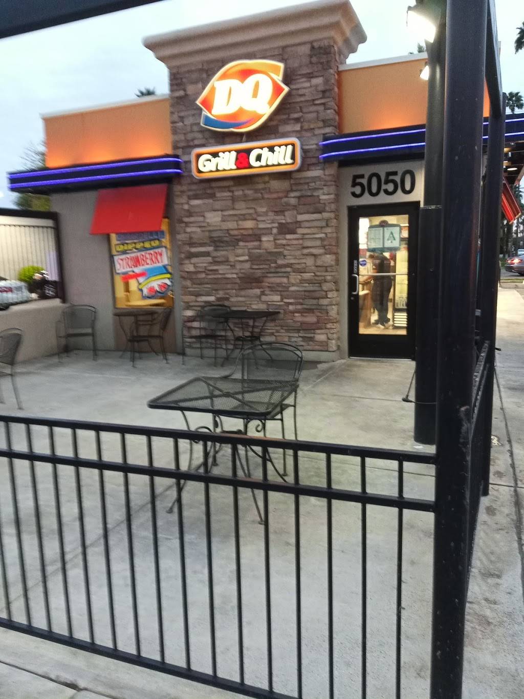 Dairy Queen Grill & Chill | restaurant | 5050 N Central Ave, Phoenix, AZ 85012, USA | 6022749747 OR +1 602-274-9747