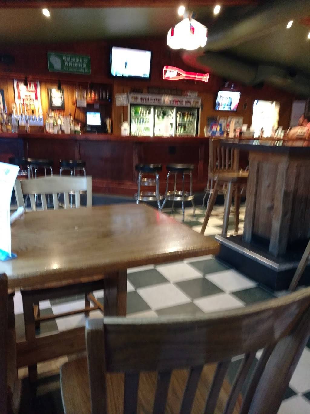 Herings Towne Inn | restaurant | 124 W Rockwell St, Jefferson, WI 53549, USA | 9206742547 OR +1 920-674-2547