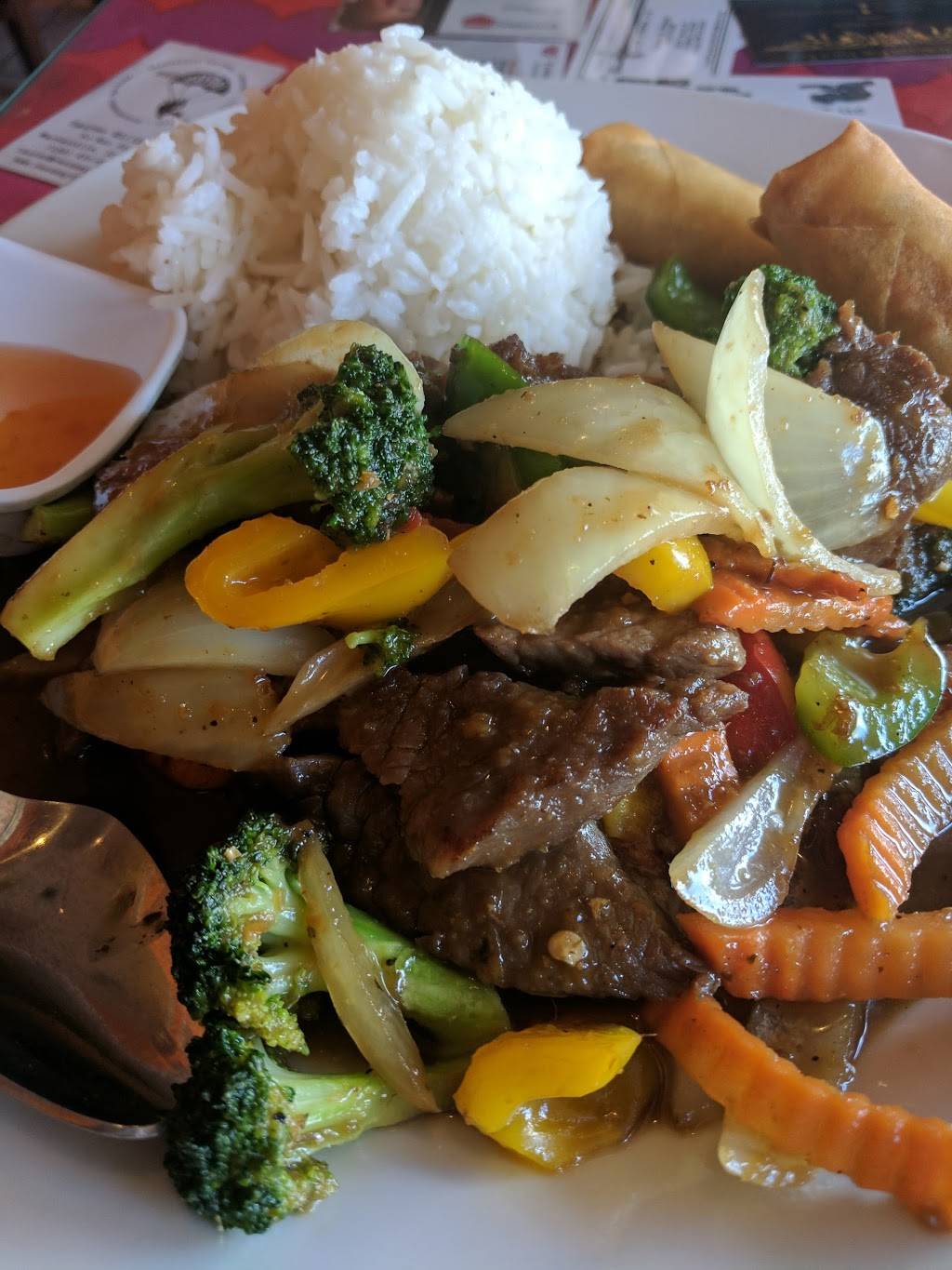 Somsri Thai Food | restaurant | 27 Chicago Ave, Winfield, IL 60190, USA | 6306657811 OR +1 630-665-7811