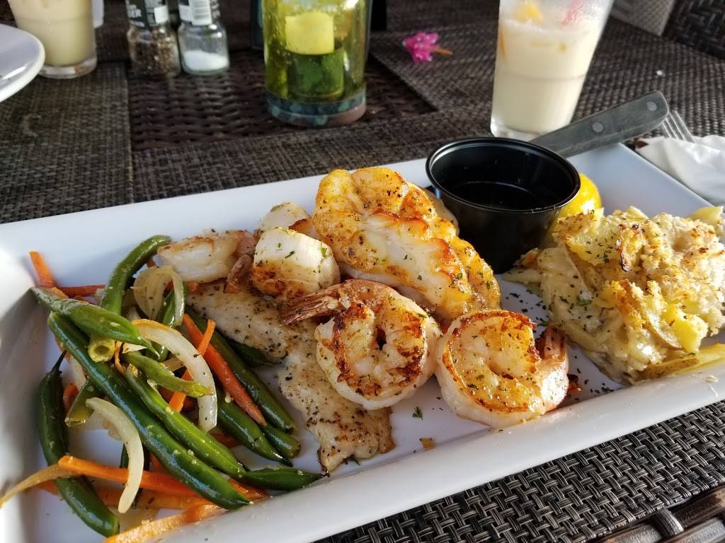Snooks Bayside Restaurant & Grand Tiki | restaurant | 99470 Overseas Hwy, Key Largo, FL 33037, USA | 3054535004 OR +1 305-453-5004