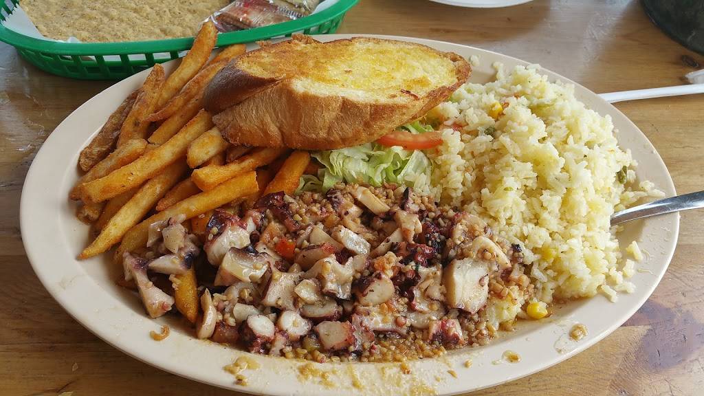 La Palapa | restaurant | 2000 W 34th St, Chicago, IL 60608, USA | 7733769620 OR +1 773-376-9620