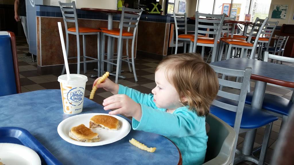 White Castle | restaurant | 3175 IN-3, New Castle, IN 47362, USA | 7655294591 OR +1 765-529-4591