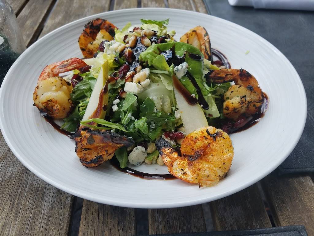 Pinstripes | restaurant | 435 E Illinois St, Chicago, IL 60611, USA | 3125273010 OR +1 312-527-3010