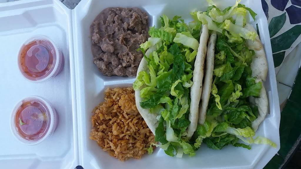 Chickees Lil Kitchen | meal takeaway | 4340 Zuni St, Denver, CO 80211, USA | 7203293980 OR +1 720-329-3980