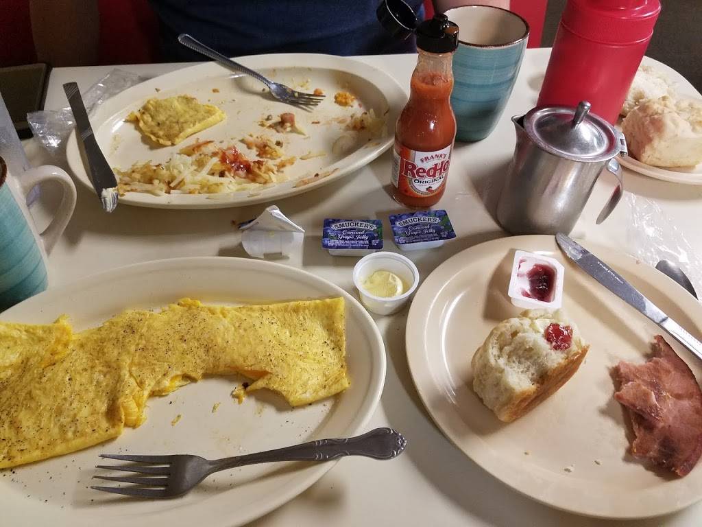 Myrtles Place Back Alley BBQ | restaurant | 109 N Broadway St, Poplar Bluff, MO 63901, USA | 5737859203 OR +1 573-785-9203