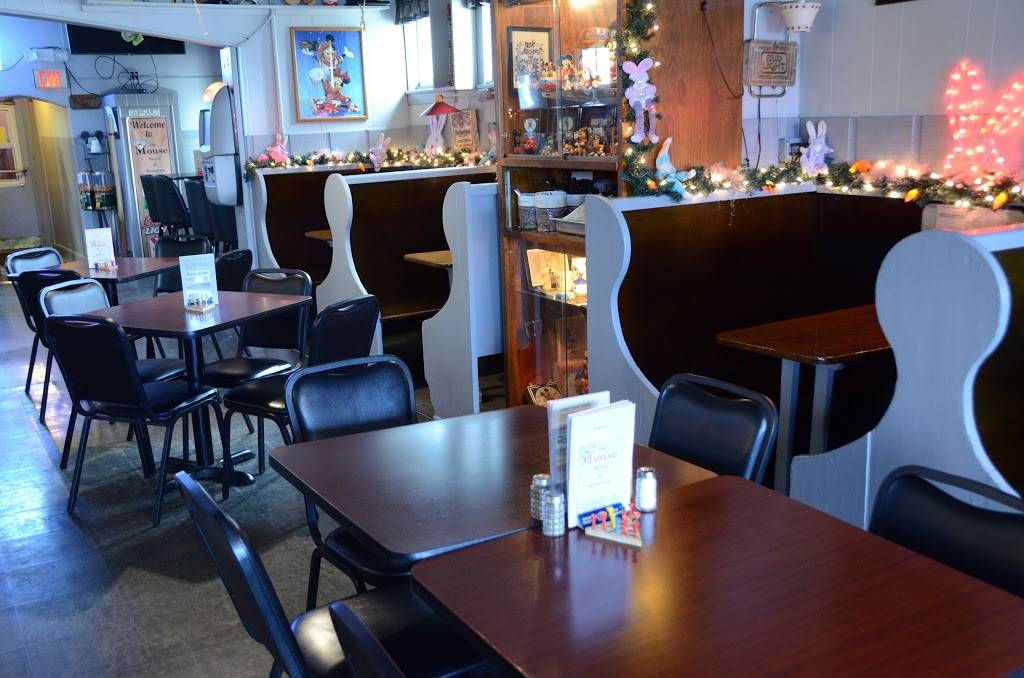 Mouse Tavern & Restaurant | restaurant | 1420 S Madison Rd, Beloit, WI 53511, USA | 6083621196 OR +1 608-362-1196