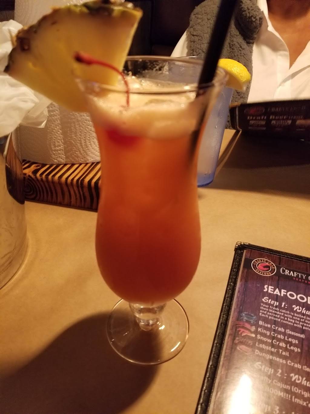 Crafty Crab | restaurant | 147 N Congress Ave, Boynton Beach, FL 33426, USA | 5618108518 OR +1 561-810-8518