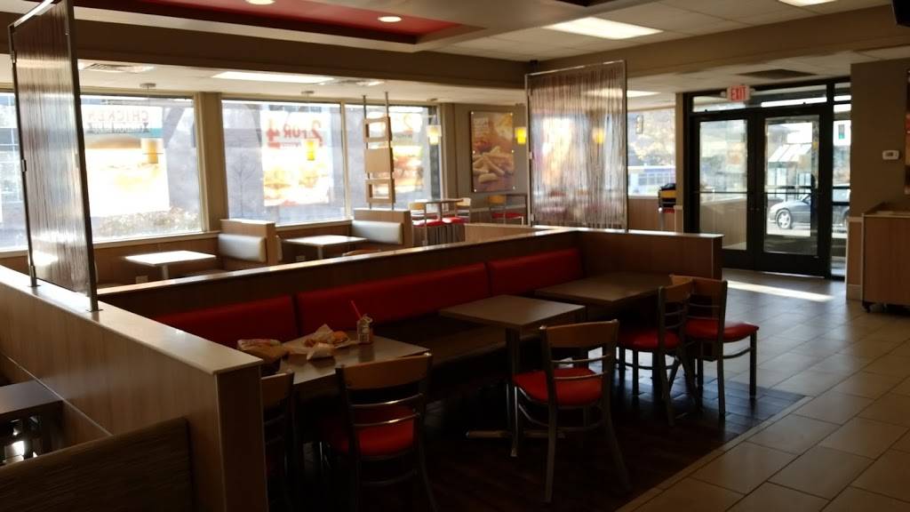Burger King | restaurant | 695 7th St E, St Paul, MN 55106, USA | 6517766055 OR +1 651-776-6055