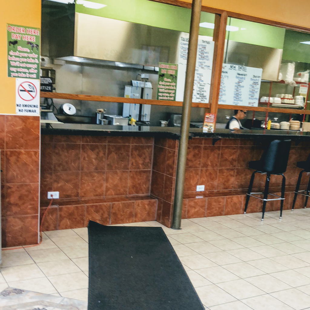 Mike Tacos | restaurant | 556 N Cicero Ave, Chicago, IL 60644, USA | 3124658877 OR +1 312-465-8877
