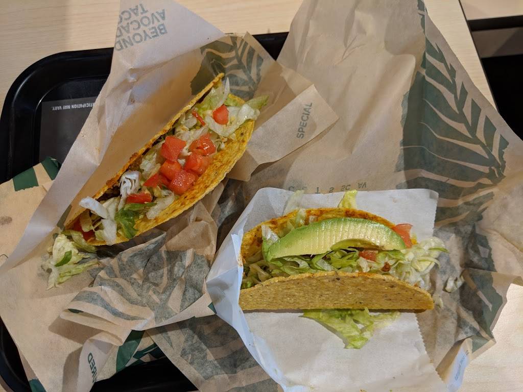 Del Taco | restaurant | 23781 El Toro Rd, Lake Forest, CA 92630, USA | 9495812254 OR +1 949-581-2254