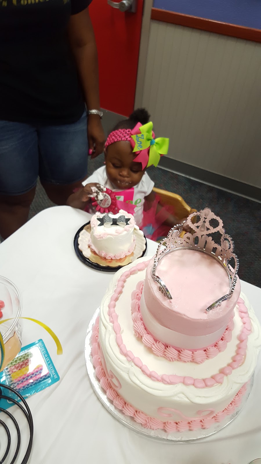 Chuck E. Cheese | restaurant | 1725 Metro Dr, Alexandria, LA 71301, USA | 3184459843 OR +1 318-445-9843