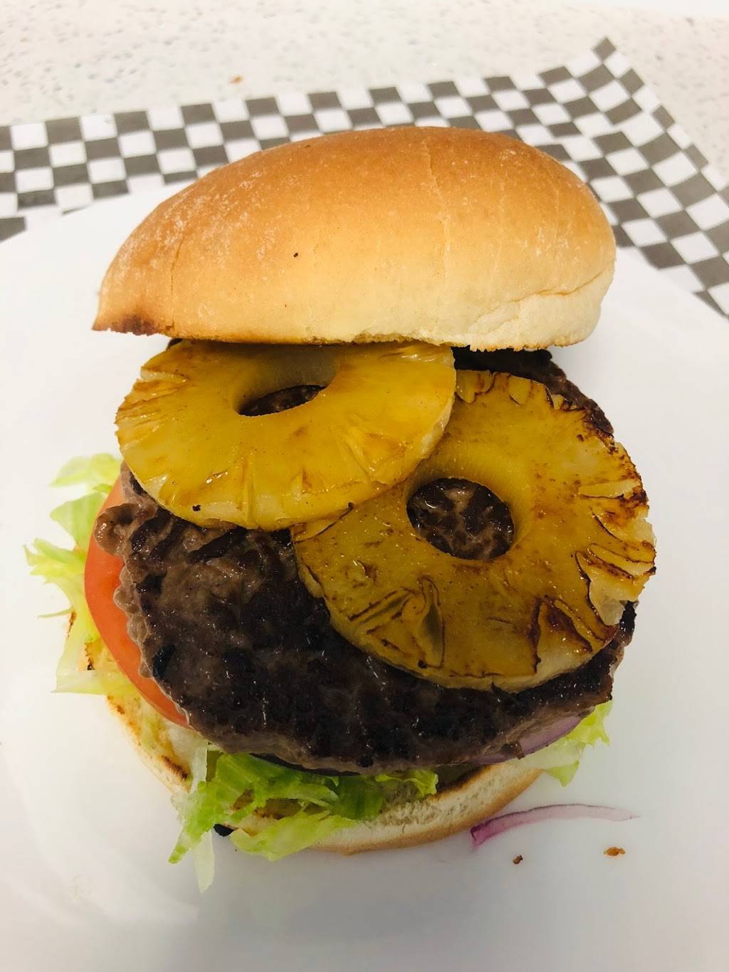 Burger st | restaurant | 4218 Lawrence ave E #13 (Lormor plaza, Scarborough, ON M1E 4X9, Canada | 4162861000 OR +1 416-286-1000
