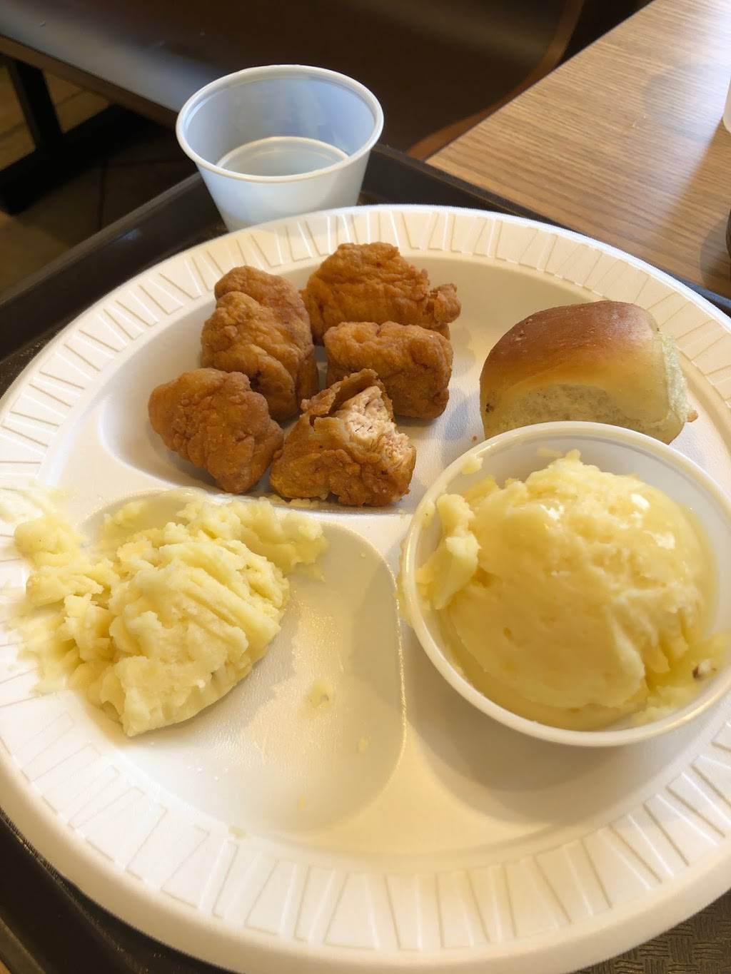 Pollo Tropical | restaurant | 5065 Golden Gate Pkwy, Naples, FL 34116, USA | 2393040629 OR +1 239-304-0629