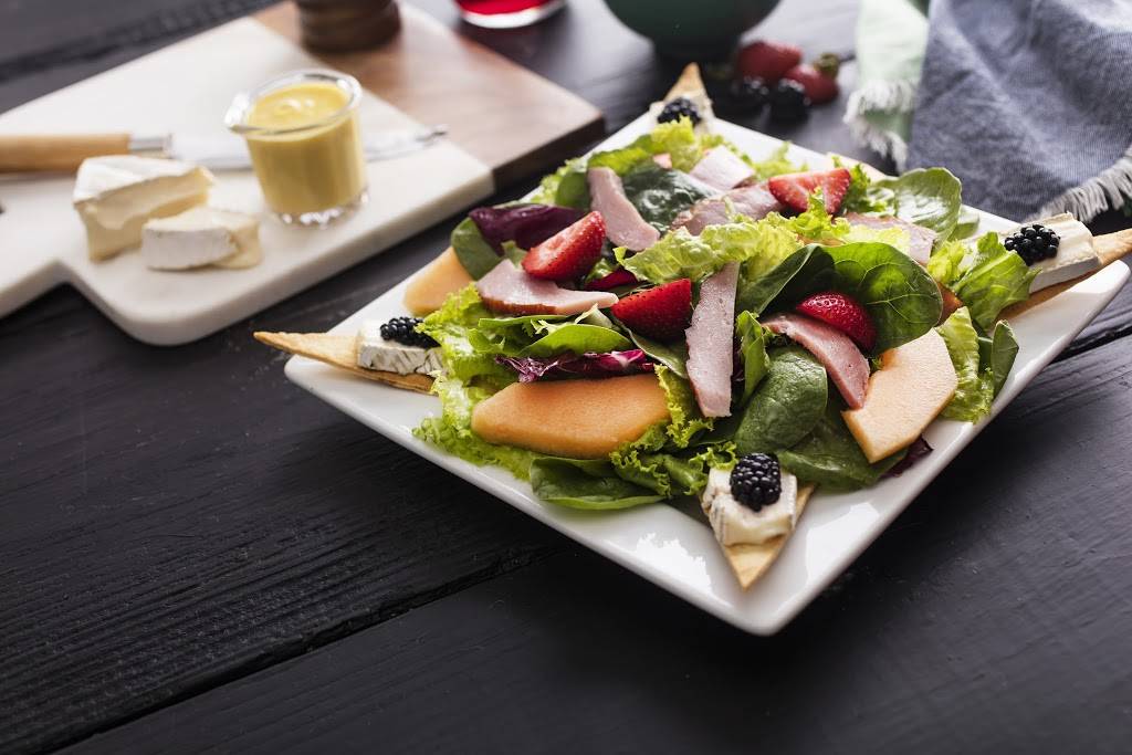 Pimentos Kitchen + Market | restaurant | 6450 Poplar Ave #123, Memphis, TN 38119, USA | 9016025488 OR +1 901-602-5488