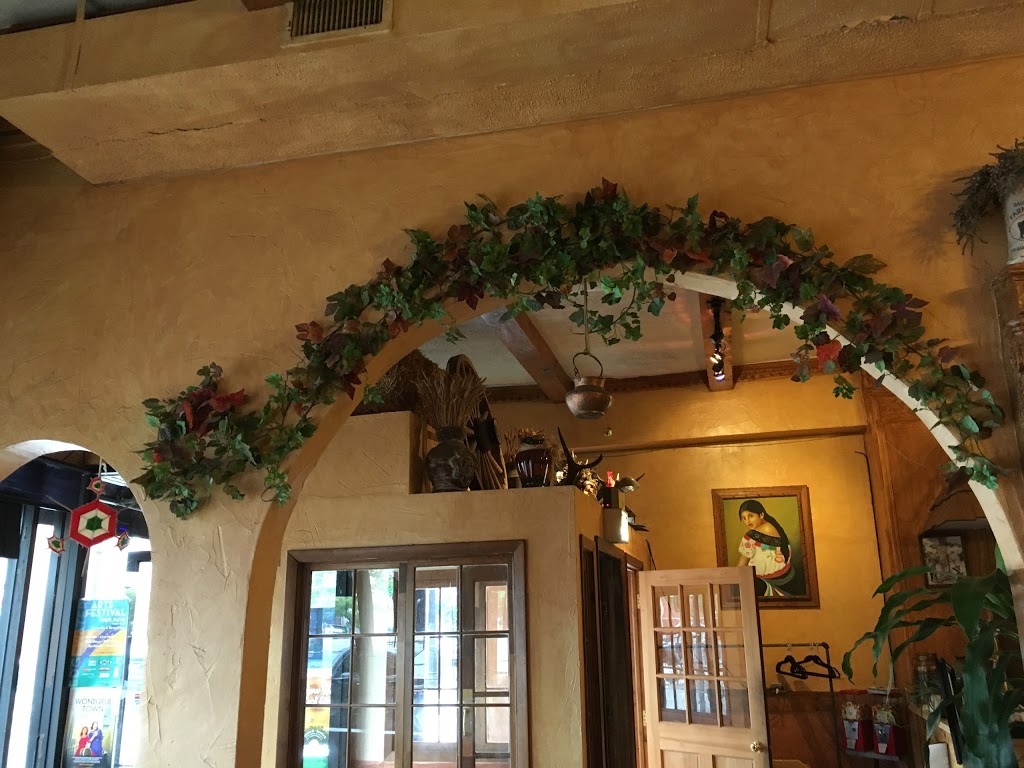 Los Arcos | restaurant | 5525 N Clark St, Chicago, IL 60640, USA | 7733346450 OR +1 773-334-6450