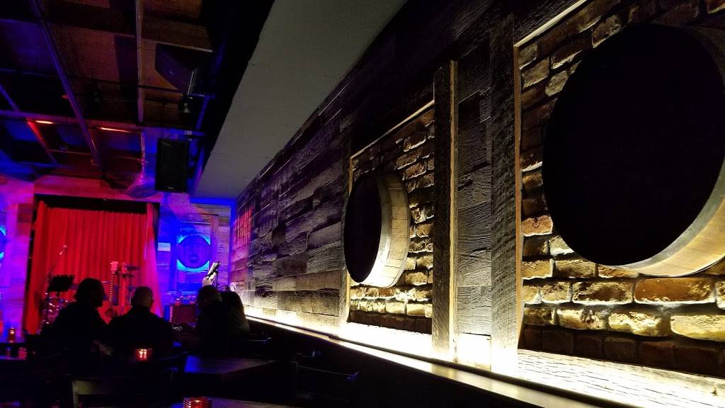 Barrel Room | restaurant | 2214 Bay St, Fort Myers, FL 33901, USA | 2393332225 OR +1 239-333-2225