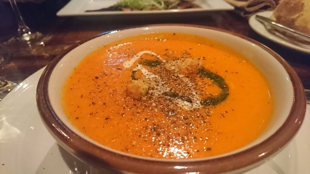 Villa Lucca | restaurant | 482 Boulevard Adolphe-Chapleau, Bois-des-Filion, QC J6Z 1J8, Canada | 4509515661 OR +1 450-951-5661