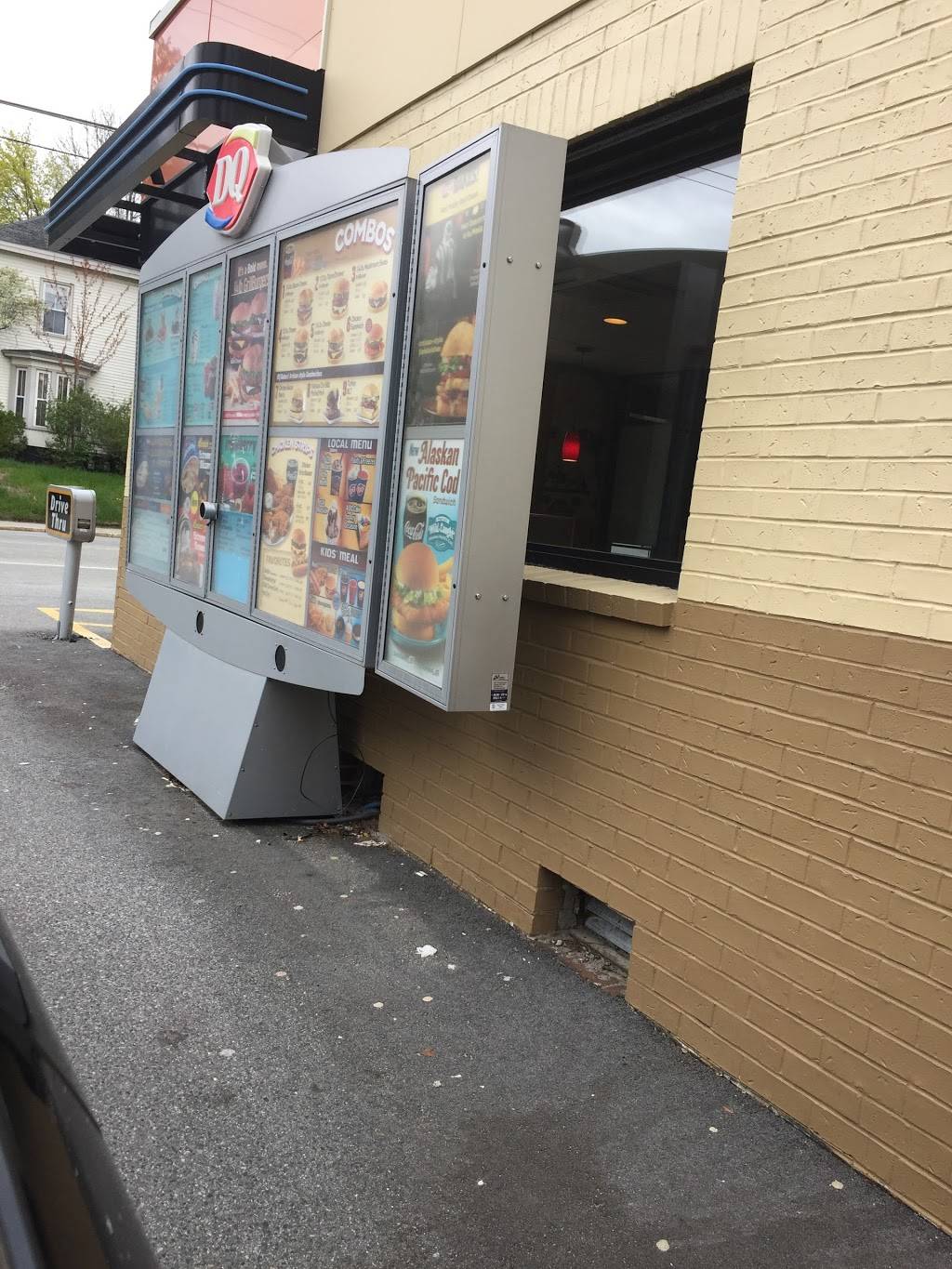 Dairy Queen Grill & Chill | restaurant | 272 Main St, Westbrook, ME 04092, USA | 2078542381 OR +1 207-854-2381