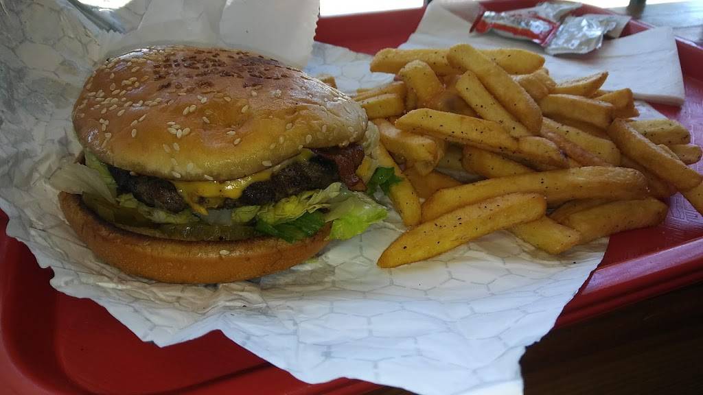 Harvey Bs | restaurant | 4506 Columbia Ave #100, Dallas, TX 75226, USA | 4693340980 OR +1 469-334-0980