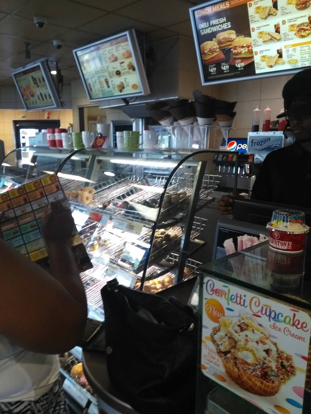 Tim Hortons | restaurant | 41276 Ford Rd, Canton, MI 48187, USA | 7349815236 OR +1 734-981-5236