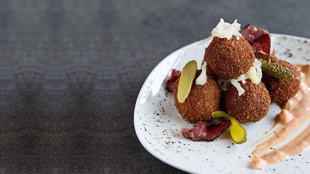 The Tuck Room Tavern | night club | 10850 Wilshire Blvd, Los Angeles, CA 90024, USA | 3103077004 OR +1 310-307-7004