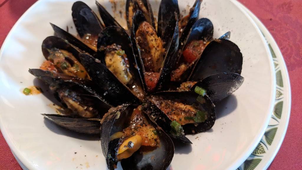 Il Vagabondo Restaurant | restaurant | 186 Barrette St, Vanier, ON K1L 8A1, Canada | 6137494877 OR +1 613-749-4877