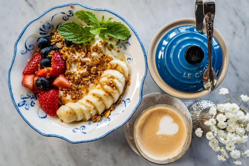 Claytons Bakery & Bistro | bakery | 849 Orange Ave, Coronado, CA 92118, USA | 6193195001 OR +1 619-319-5001