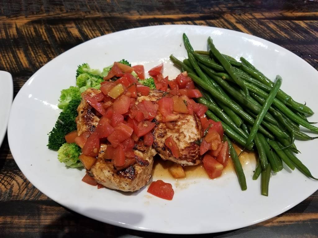 Walk-Ons Bistreaux and Bar | restaurant | 401 E, I-20, Arlington, TX 76018, USA | 8176172137 OR +1 817-617-2137