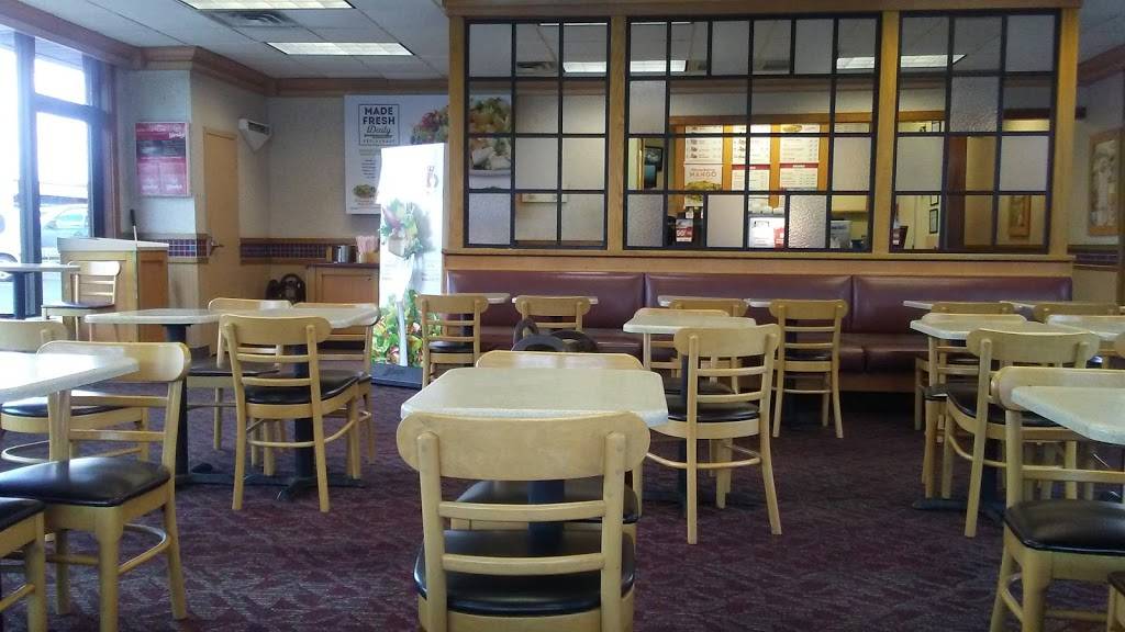 Wendys | restaurant | 5502 Harry Hines Blvd, Dallas, TX 75235, USA | 2146664136 OR +1 214-666-4136