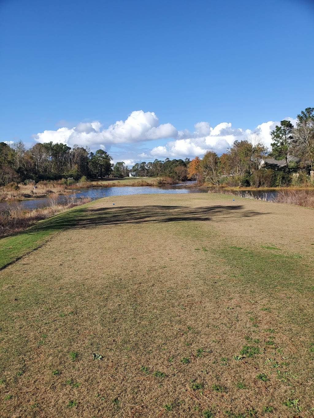 Ironclad Golf & Beer Garden | restaurant | 2368 Country Club Dr, Hampstead, NC 28443, USA | 9107777725 OR +1 910-777-7725