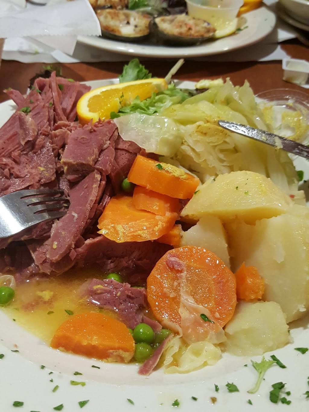 Yannis Pizza Restaurant | restaurant | 296 Main St, Newington, CT 06111, USA | 8606673500 OR +1 860-667-3500