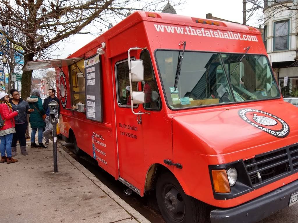 The Fat Shallot Lincoln Park | restaurant | 2468 N Clark St, Chicago, IL 60614, USA | 7736616335 OR +1 773-661-6335