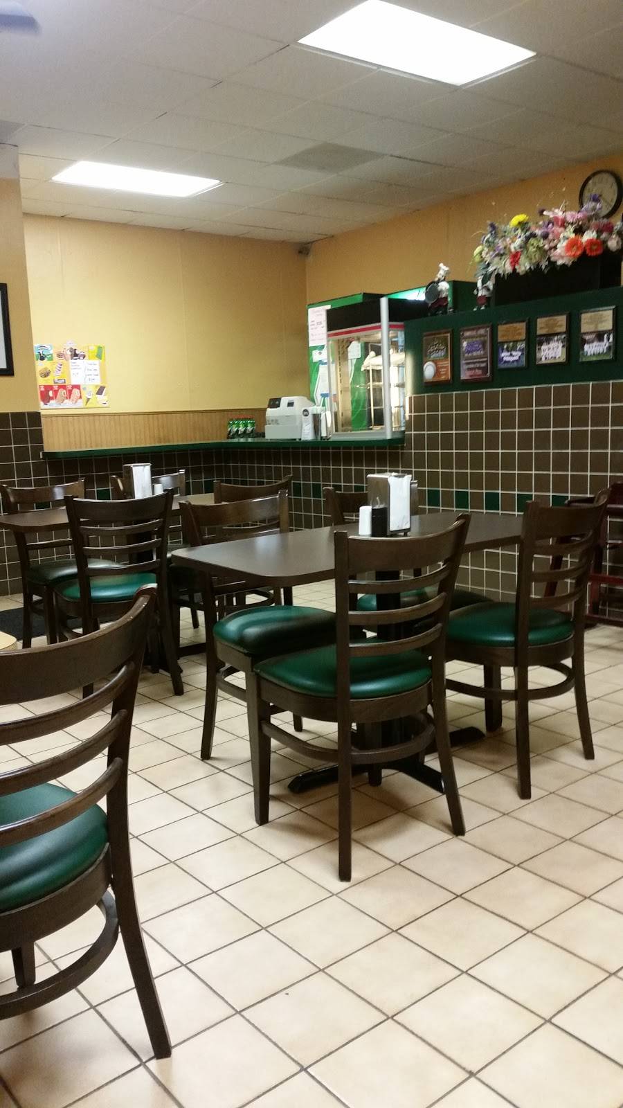 Colutas Pizza | restaurant | 4502, 3239 N Harlem Ave, Chicago, IL 60634, USA | 7732834466 OR +1 773-283-4466