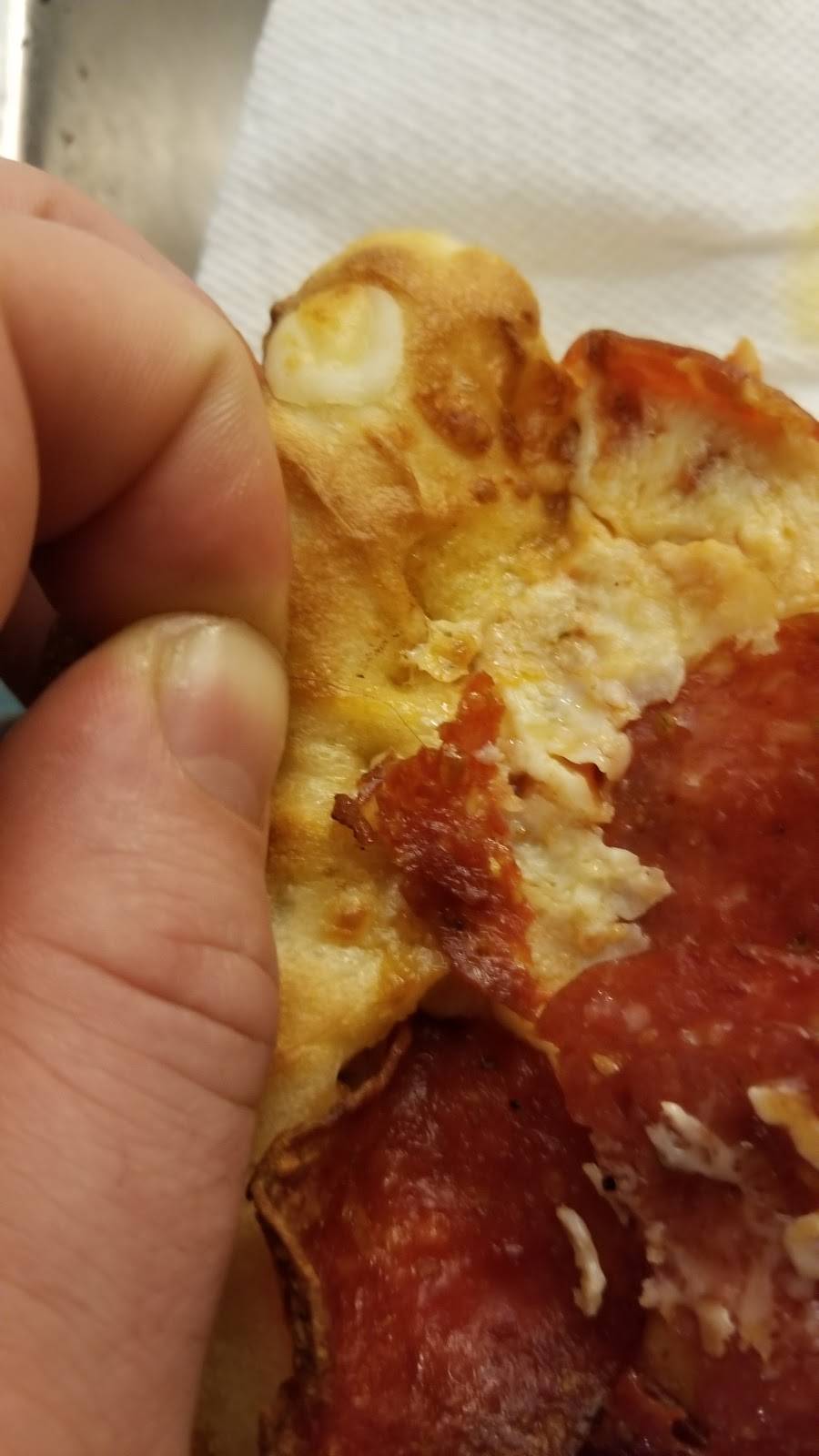 Little Caesars Pizza | meal takeaway | 697 Harrisburg Pike, Columbus, OH 43223, USA | 6142743939 OR +1 614-274-3939