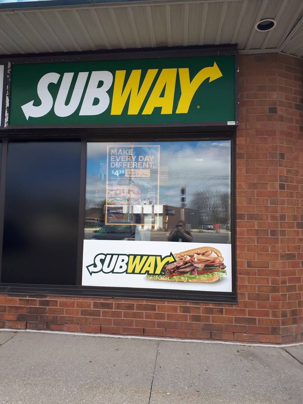 Subway | restaurant | 572 Niagara St N, Welland, ON L3C 6T8, Canada | 9057140677 OR +1 905-714-0677
