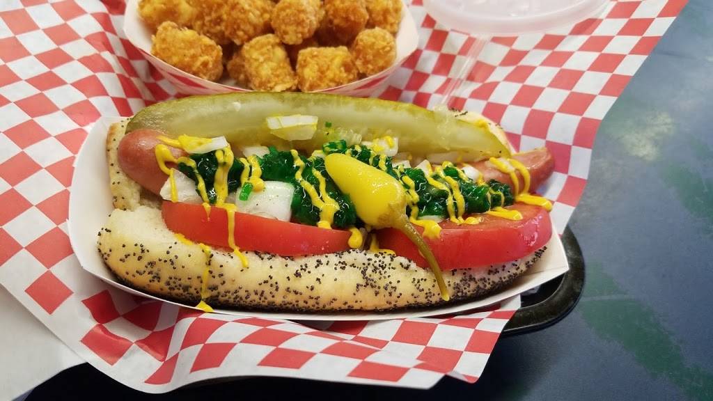 Larrys Chili Dog | restaurant | 3122 W Burbank Blvd, Burbank, CA 91505, USA | 8188420244 OR +1 818-842-0244