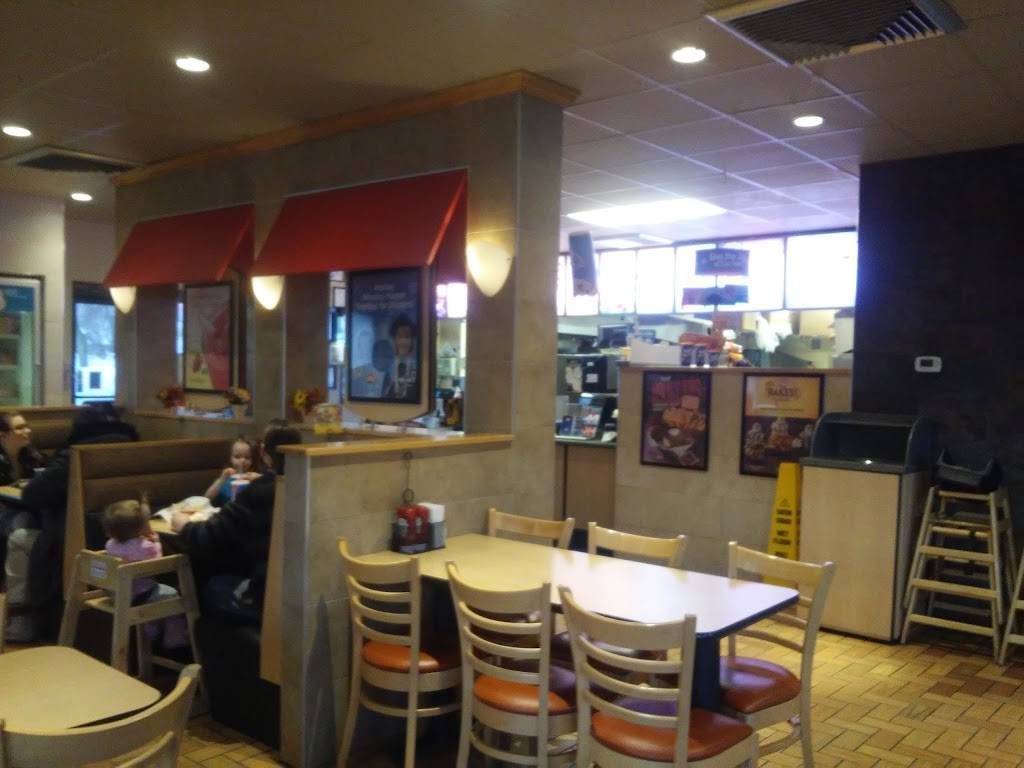 Dairy Queen Grill & Chill | restaurant | 389 N Washington St, North Attleborough, MA 02760, USA | 5086953947 OR +1 508-695-3947