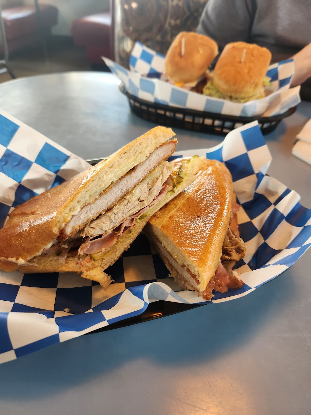 Zozos Sandwich House | restaurant | 2501 N Monroe St, Spokane, WA 99205, USA | 5094132558 OR +1 509-413-2558