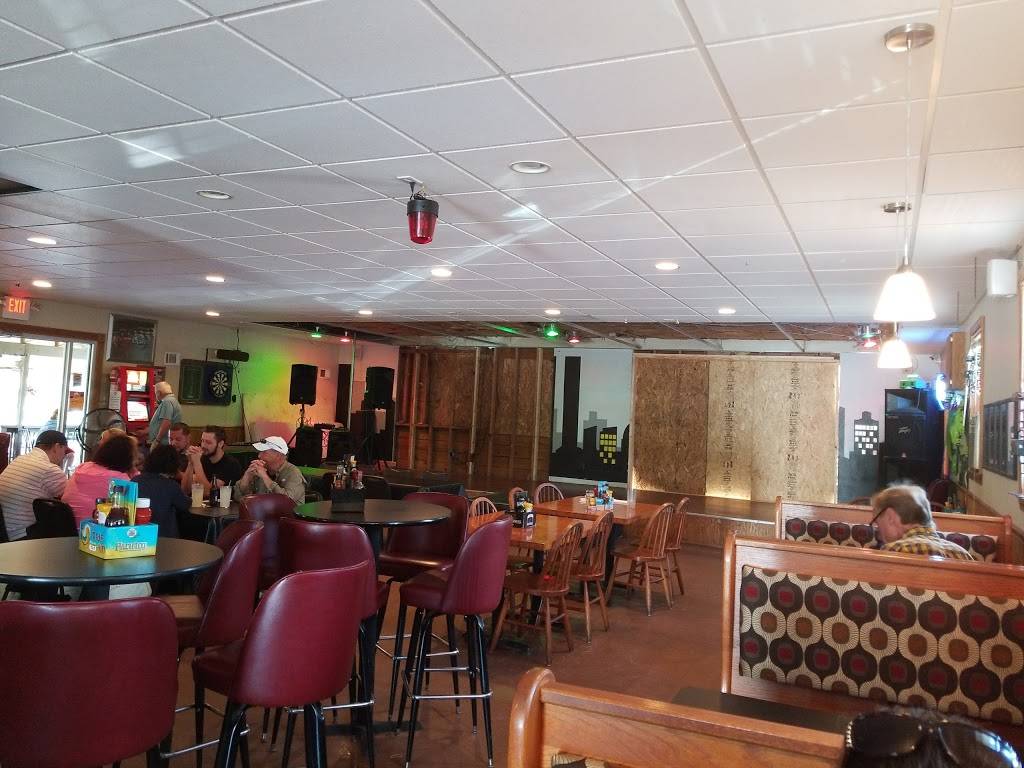 New Manhattan | restaurant | 7262 Hubbard Masury Rd, Hubbard, OH 44425, USA | 3305347890 OR +1 330-534-7890