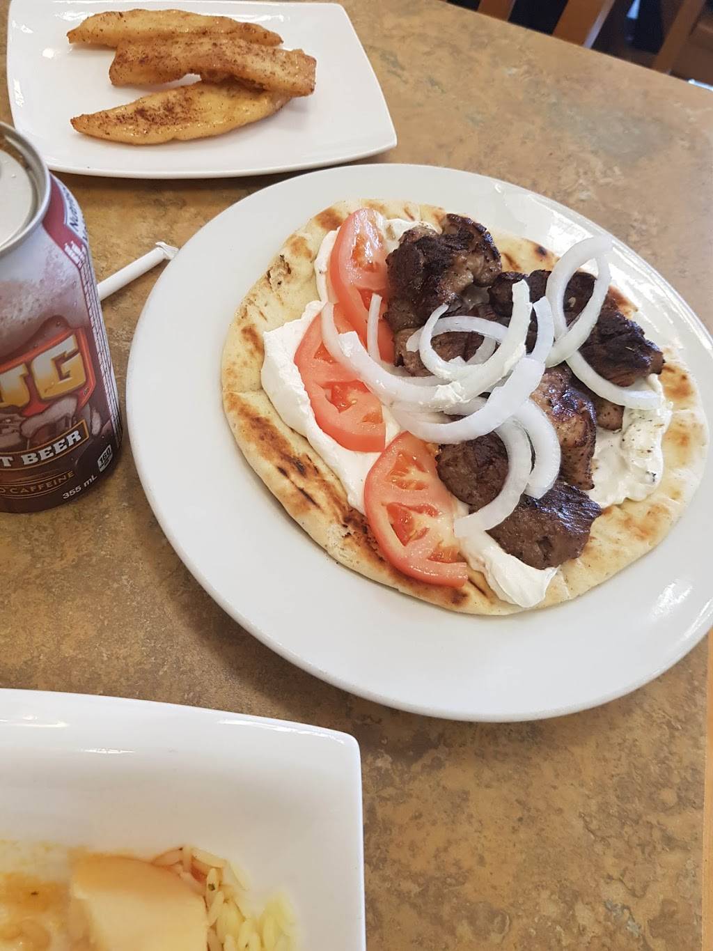 Souvlaki Hut | restaurant | 2085 Winston Park Dr, Oakville, ON L6H 5R7, Canada | 9058293344 OR +1 905-829-3344