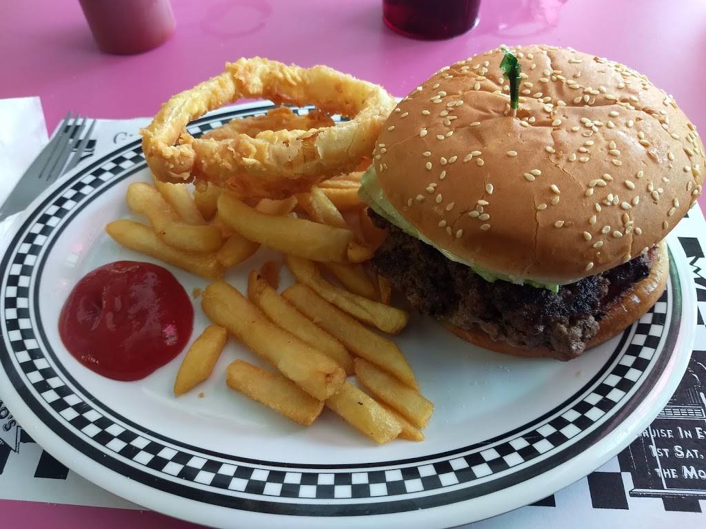 Angels dining car | restaurant | 209 Reid St, Palatka, FL 32177, USA | 3863253927 OR +1 386-325-3927