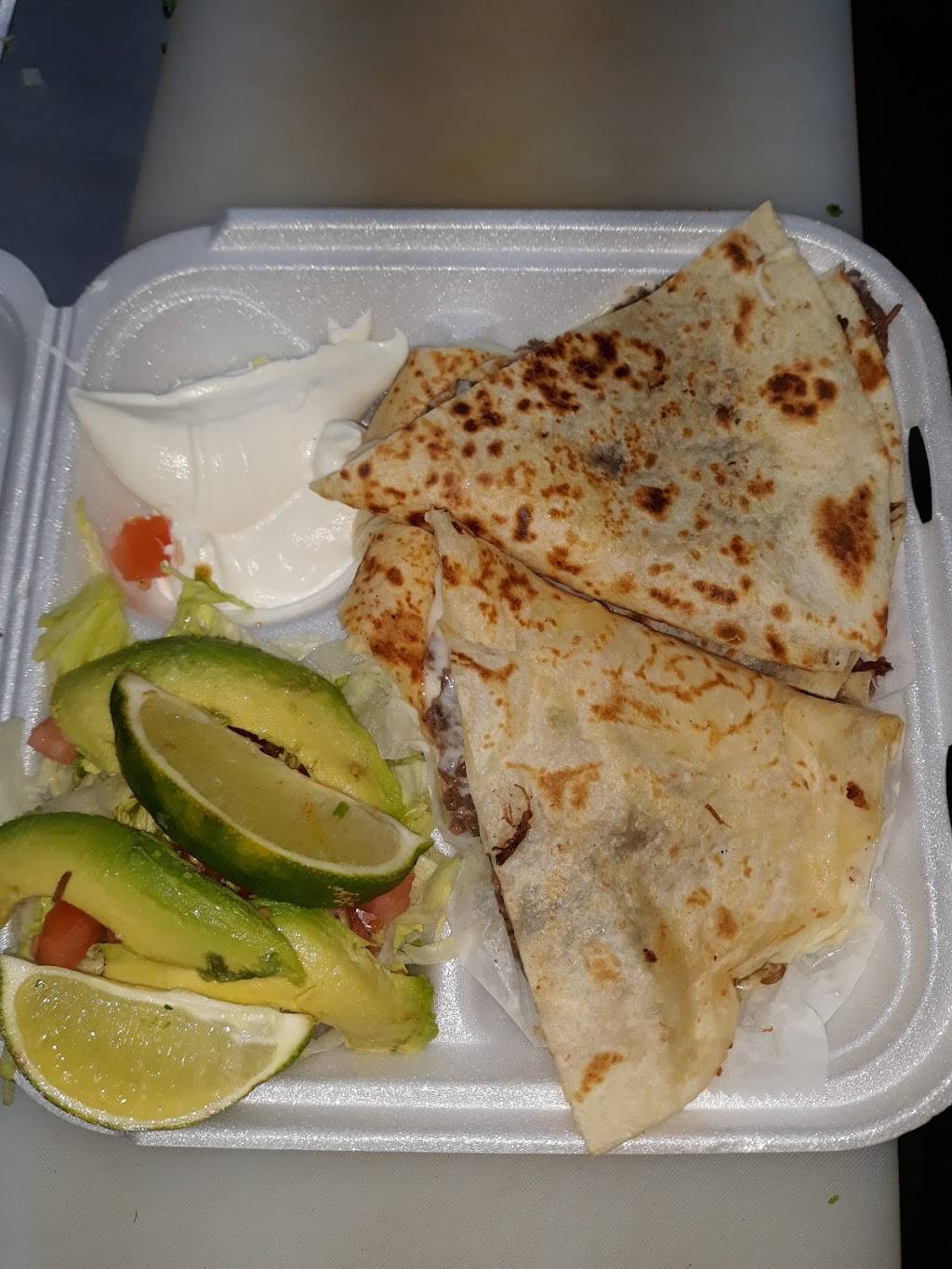 Taqueria Campechano | restaurant | 18 W Greenfield Ave, Milwaukee, WI 53204, USA | 4142153159 OR +1 414-215-3159